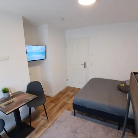 Hub 24 - Mit Balkon - Coffee For Free - * קרלסרוהה