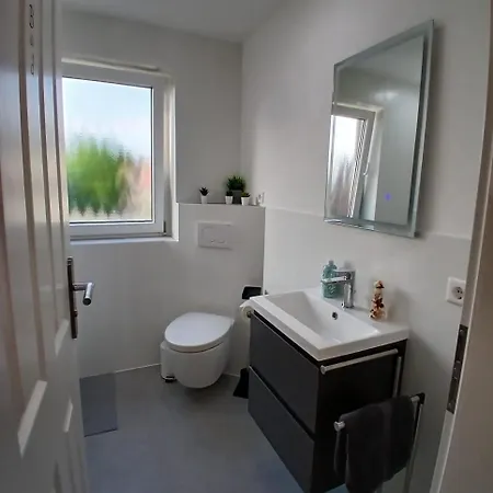 Hub 24 - Mit Balkon - Coffee For Free - *